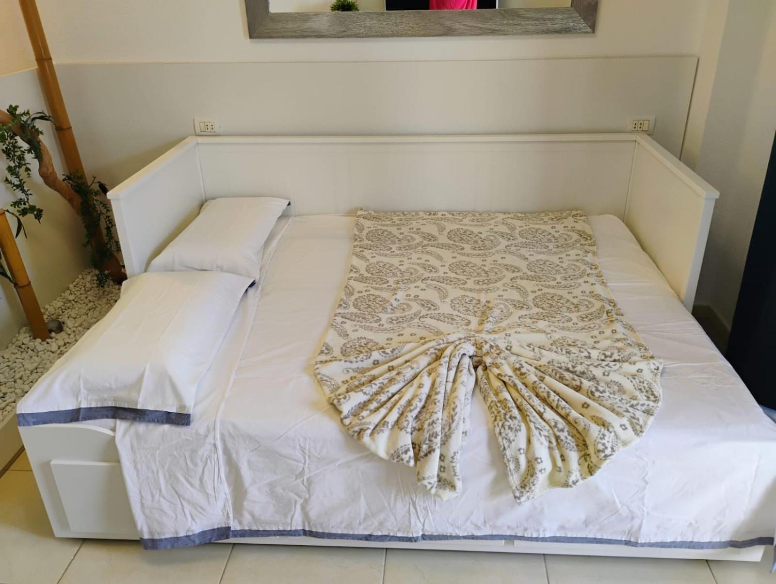 Royal Vista Mar Apartment