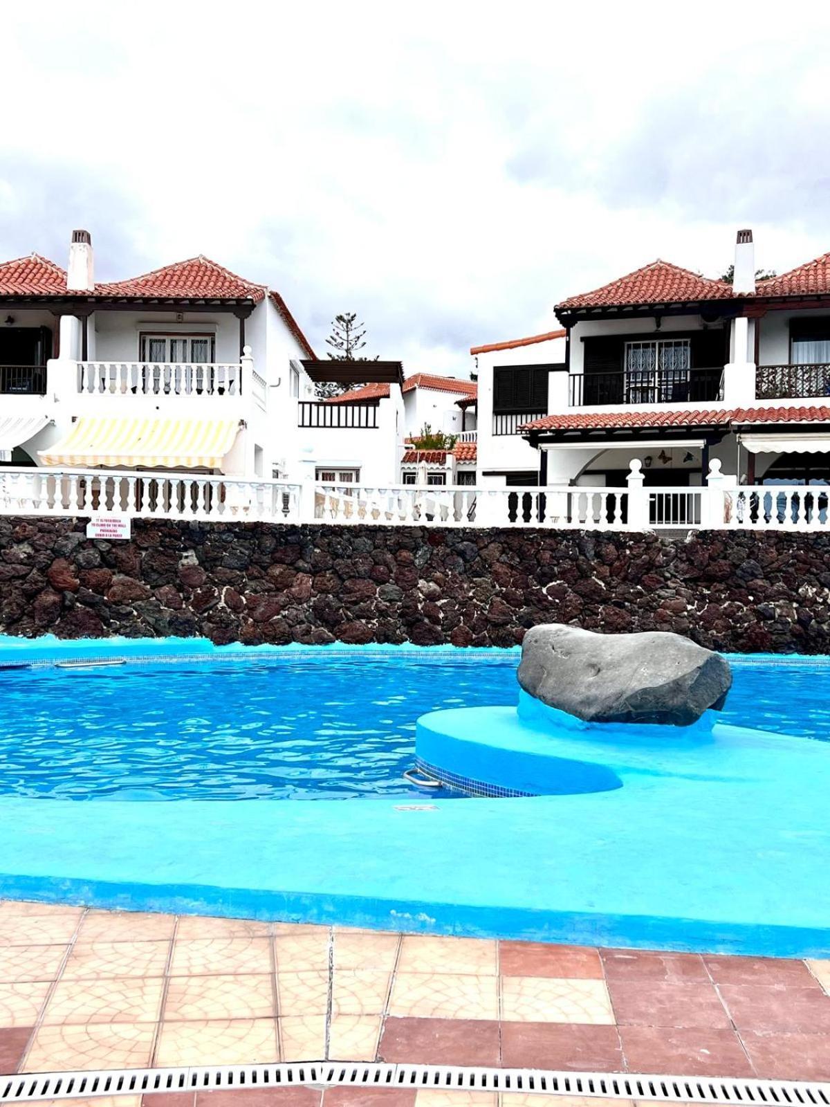 Royal Vista Mar Apartment